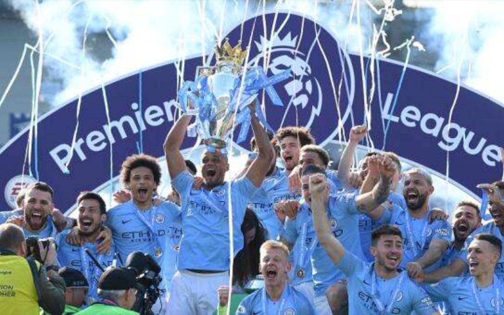 两大豪门也 两大豪门也